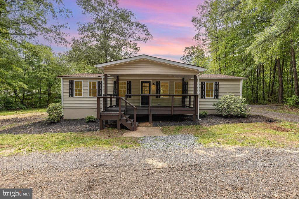 32202 WILDERNESS FARMS RD, LOCUST GROVE, Virginia 22508, 3 Bedrooms Bedrooms, ,2 BathroomsBathrooms,Residential,32202 WILDERNESS FARMS RD,VAOR2009656 MLS # VAOR2009656