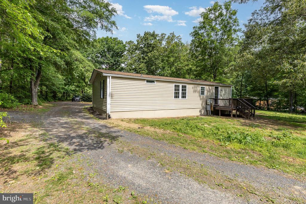 32202 WILDERNESS FARMS RD, LOCUST GROVE, Virginia 22508, 3 Bedrooms Bedrooms, ,2 BathroomsBathrooms,Residential,32202 WILDERNESS FARMS RD,VAOR2009656 MLS # VAOR2009656