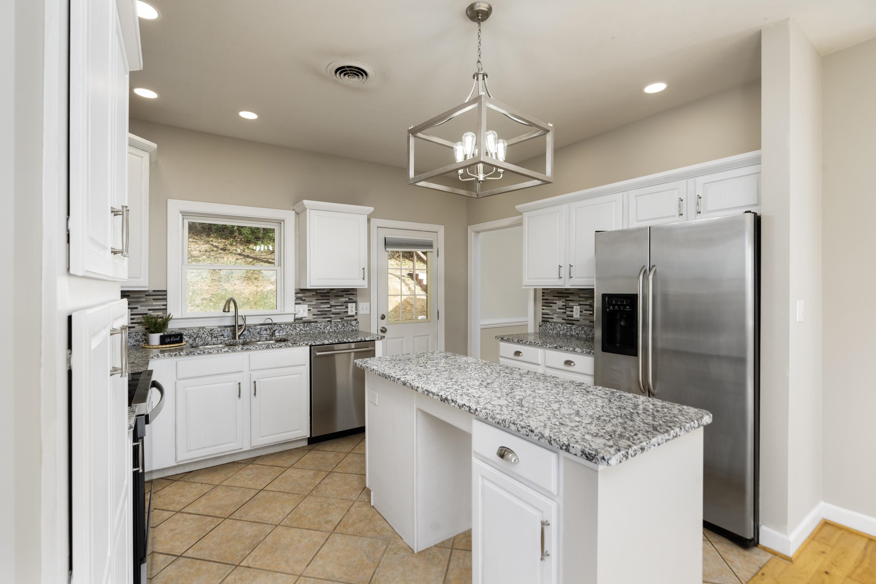 173 VALLEY VIEW AVE, MOUNT SIDNEY, Virginia 24467, 3 Bedrooms Bedrooms, ,3 BathroomsBathrooms,Residential,173 VALLEY VIEW AVE,662493 MLS # 662493