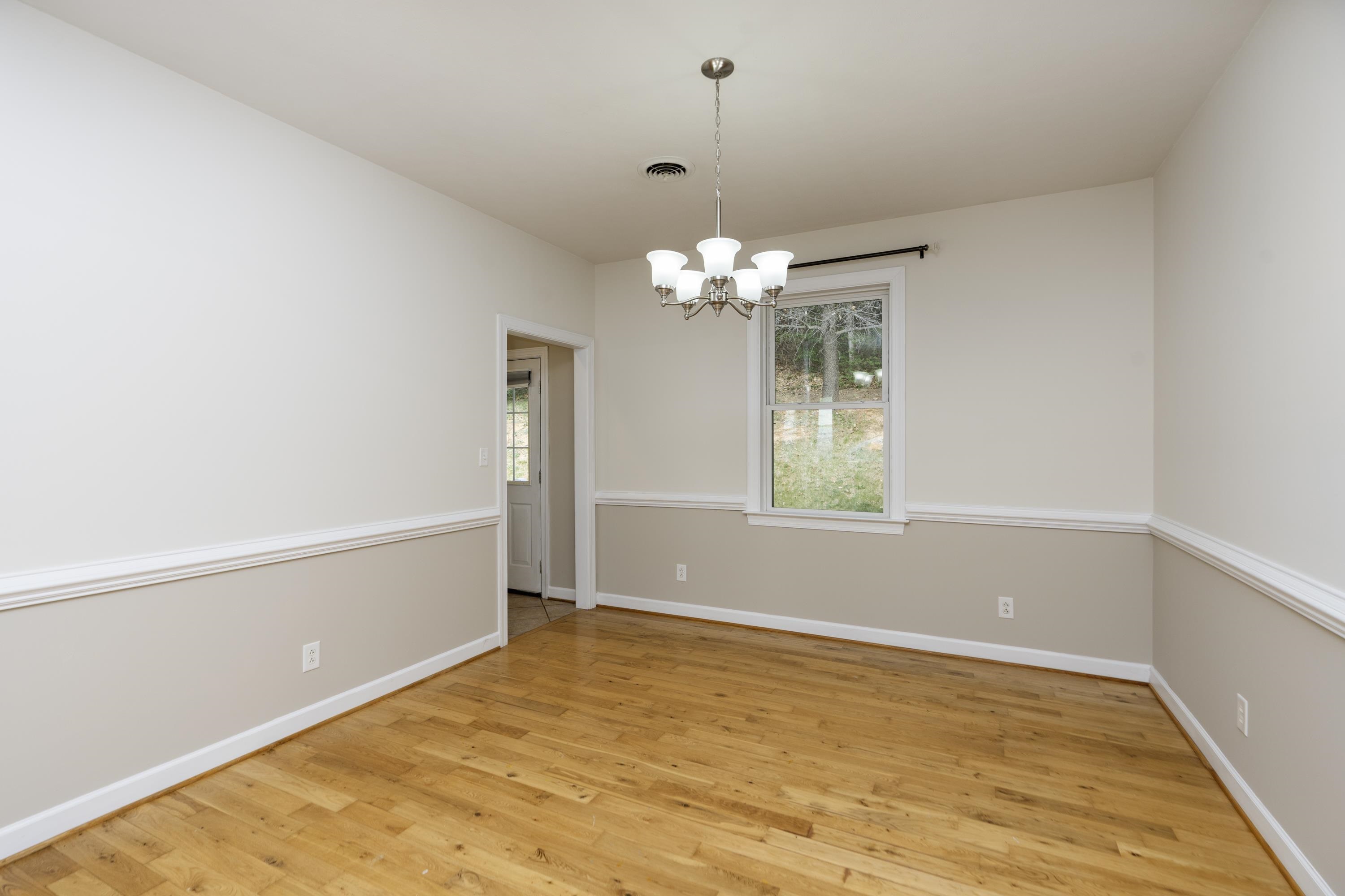 173 VALLEY VIEW AVE, MOUNT SIDNEY, Virginia 24467, 3 Bedrooms Bedrooms, ,3 BathroomsBathrooms,Residential,173 VALLEY VIEW AVE,662493 MLS # 662493