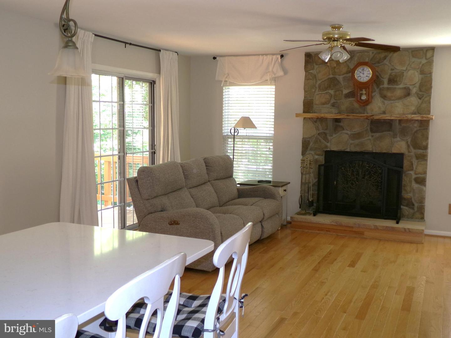 8732 VANORE PL, MANASSAS, Virginia 20110, 4 Bedrooms Bedrooms, 12 Rooms Rooms,3 BathroomsBathrooms,Residential,For sale,8732 VANORE PL,VAPW2090056 MLS # VAPW2090056