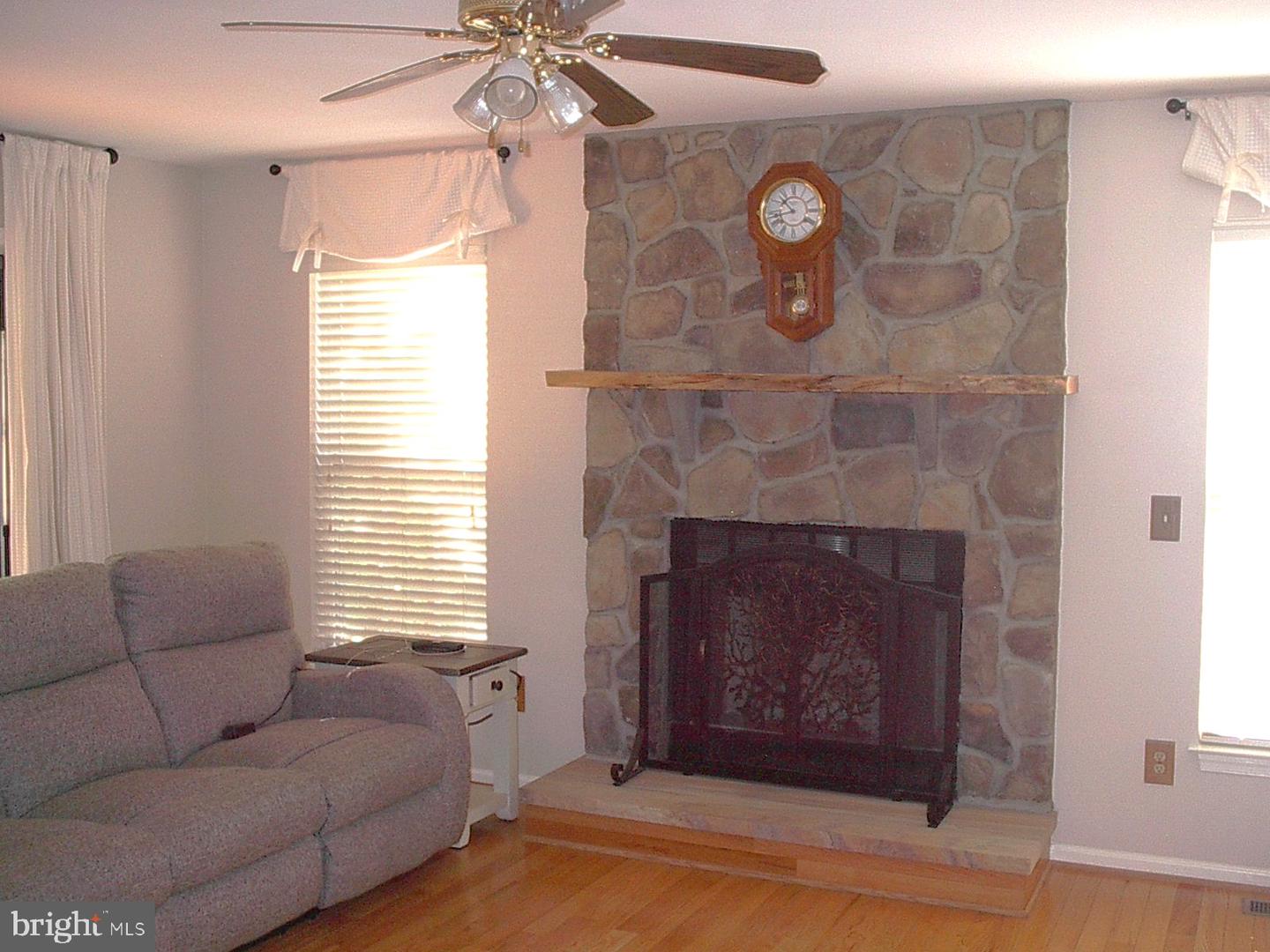 8732 VANORE PL, MANASSAS, Virginia 20110, 4 Bedrooms Bedrooms, 12 Rooms Rooms,3 BathroomsBathrooms,Residential,For sale,8732 VANORE PL,VAPW2090056 MLS # VAPW2090056