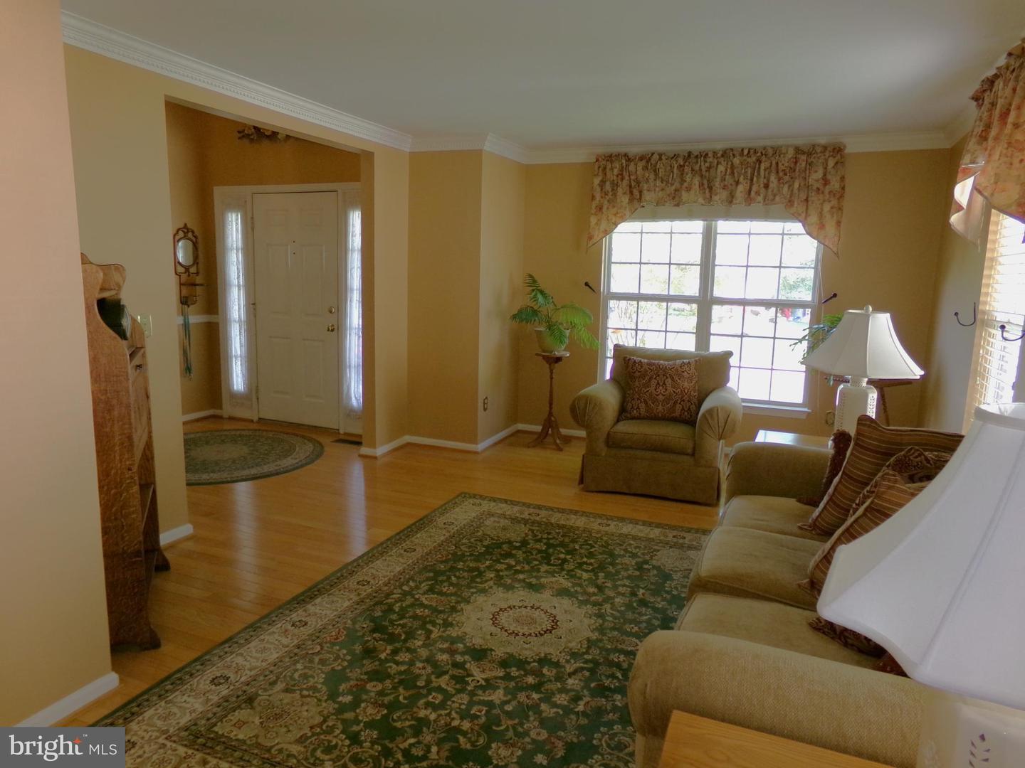 8732 VANORE PL, MANASSAS, Virginia 20110, 4 Bedrooms Bedrooms, 12 Rooms Rooms,3 BathroomsBathrooms,Residential,For sale,8732 VANORE PL,VAPW2090056 MLS # VAPW2090056
