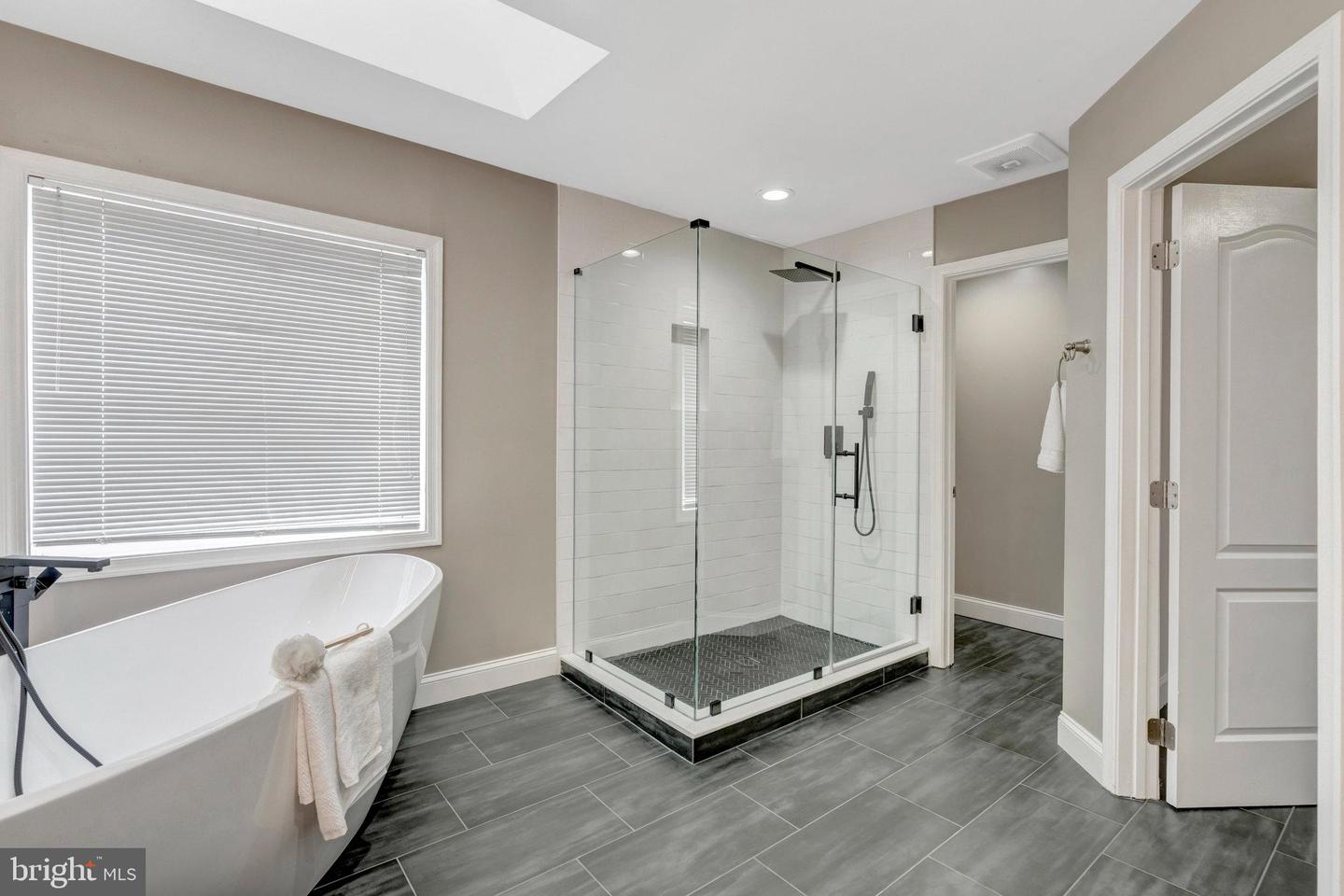 21349 CLAPPERTOWN DR, ASHBURN, Virginia 20147, 4 Bedrooms Bedrooms, ,4 BathroomsBathrooms,Residential,For sale,21349 CLAPPERTOWN DR,VALO2092154 MLS # VALO2092154