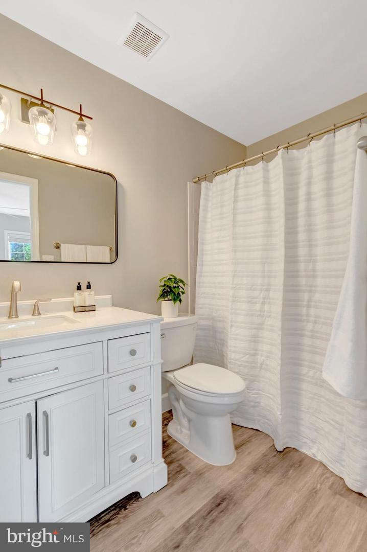 21349 CLAPPERTOWN DR, ASHBURN, Virginia 20147, 4 Bedrooms Bedrooms, ,4 BathroomsBathrooms,Residential,For sale,21349 CLAPPERTOWN DR,VALO2092154 MLS # VALO2092154