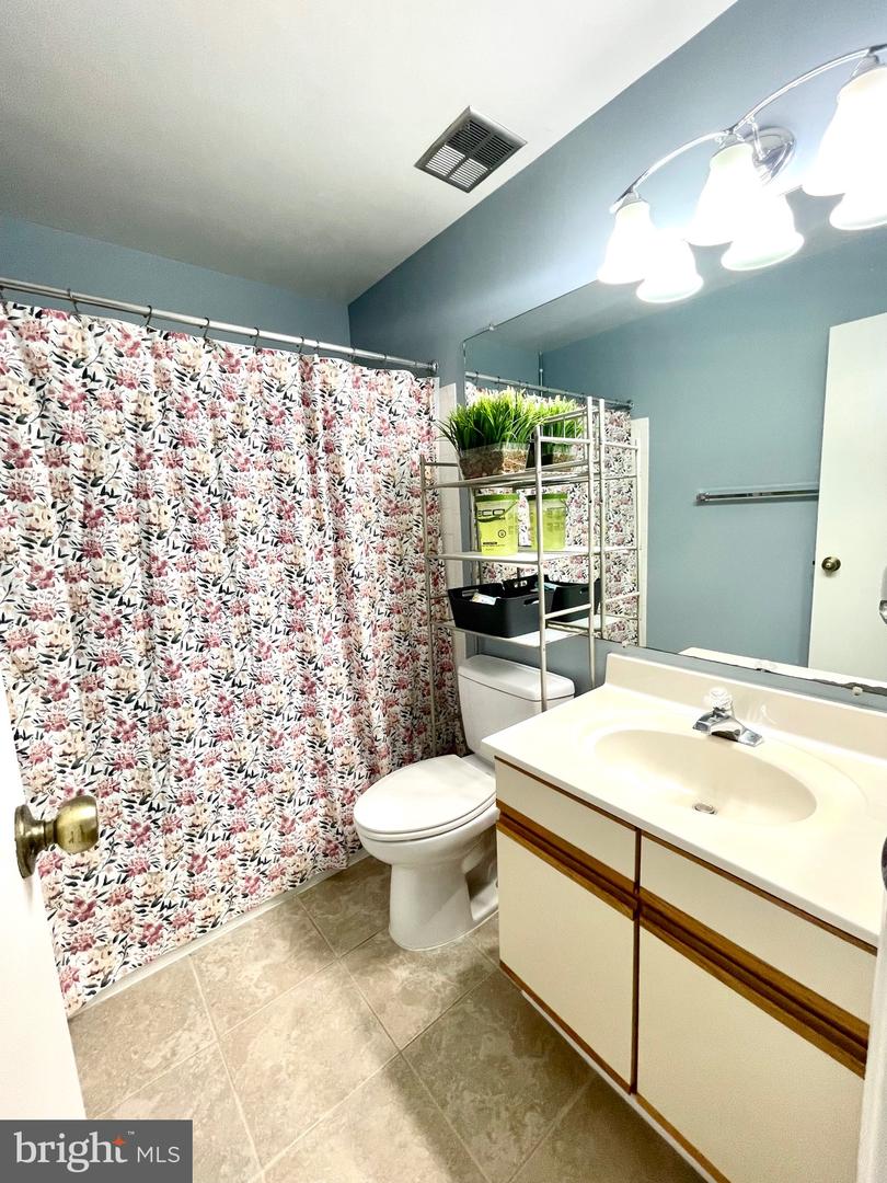 7552 EMERALD DR, MANASSAS, Virginia 20109, 3 Bedrooms Bedrooms, ,3 BathroomsBathrooms,Residential,For sale,7552 EMERALD DR,VAPW2090620 MLS # VAPW2090620