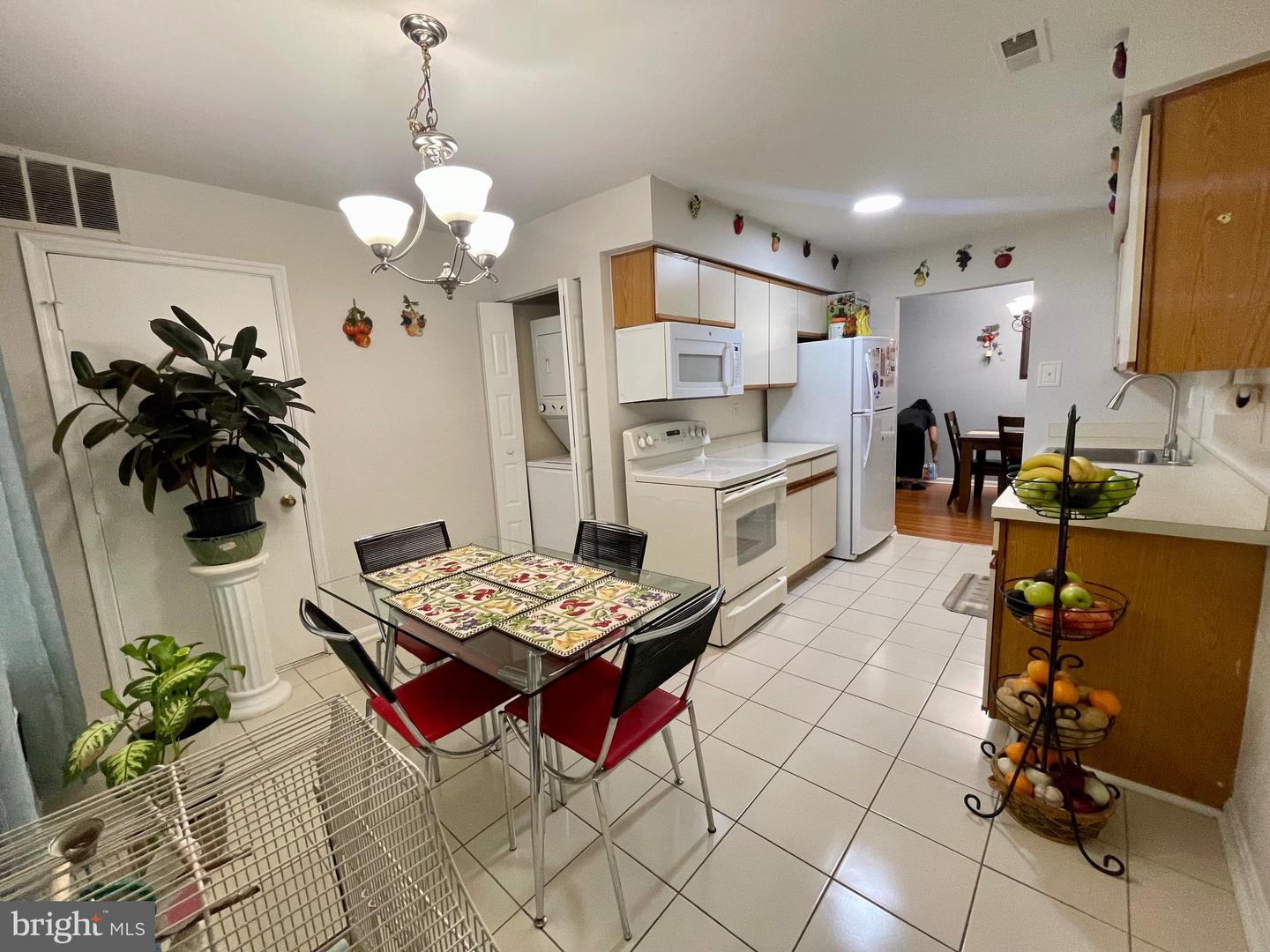7552 EMERALD DR, MANASSAS, Virginia 20109, 3 Bedrooms Bedrooms, ,3 BathroomsBathrooms,Residential,For sale,7552 EMERALD DR,VAPW2090620 MLS # VAPW2090620