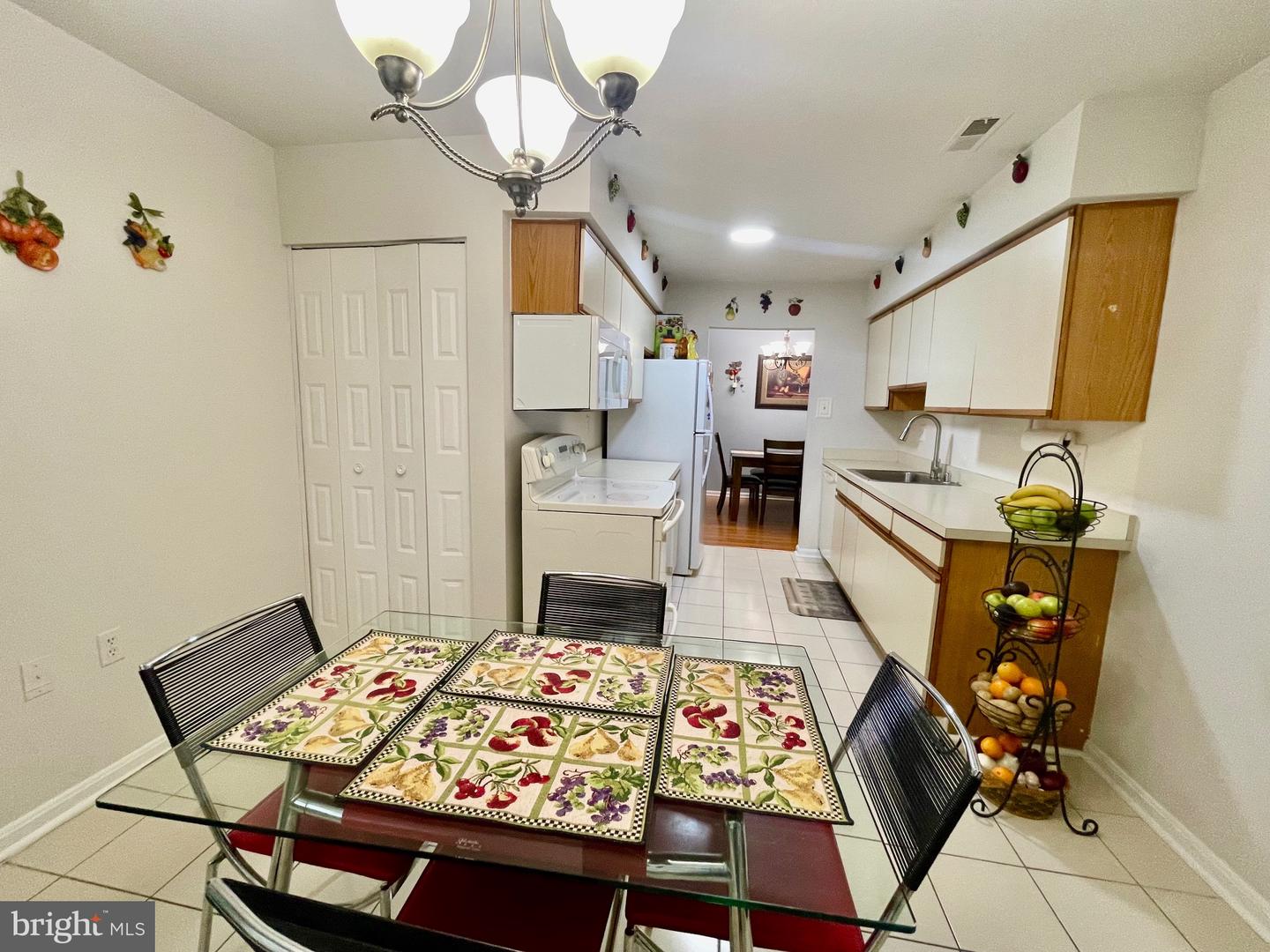 7552 EMERALD DR, MANASSAS, Virginia 20109, 3 Bedrooms Bedrooms, ,3 BathroomsBathrooms,Residential,For sale,7552 EMERALD DR,VAPW2090620 MLS # VAPW2090620