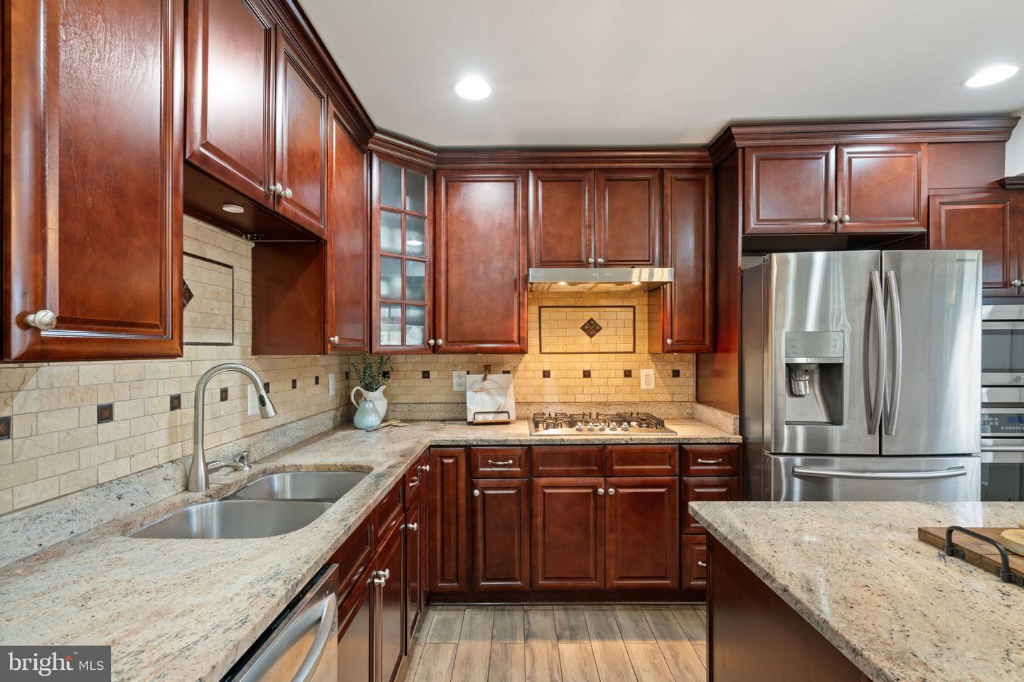 13881 WALNEY PARK DR, CHANTILLY, Virginia 20151, 3 Bedrooms Bedrooms, ,2 BathroomsBathrooms,Residential,For sale,13881 WALNEY PARK DR,VAFX2230168 MLS # VAFX2230168