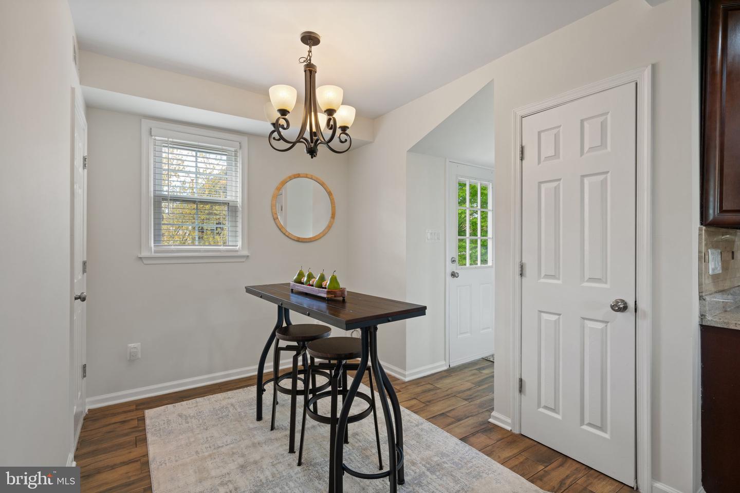 13881 WALNEY PARK DR, CHANTILLY, Virginia 20151, 3 Bedrooms Bedrooms, ,2 BathroomsBathrooms,Residential,For sale,13881 WALNEY PARK DR,VAFX2230168 MLS # VAFX2230168