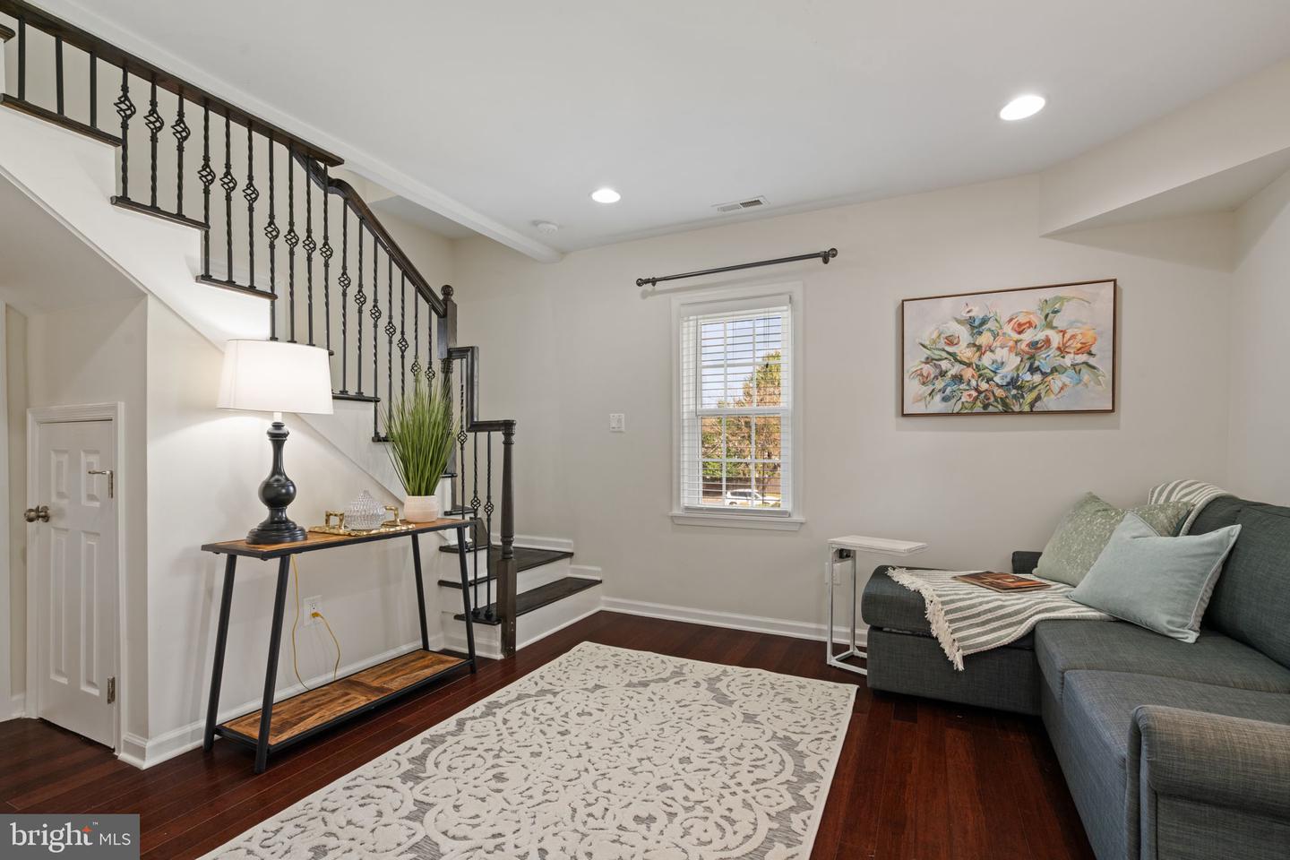 13881 WALNEY PARK DR, CHANTILLY, Virginia 20151, 3 Bedrooms Bedrooms, ,2 BathroomsBathrooms,Residential,For sale,13881 WALNEY PARK DR,VAFX2230168 MLS # VAFX2230168