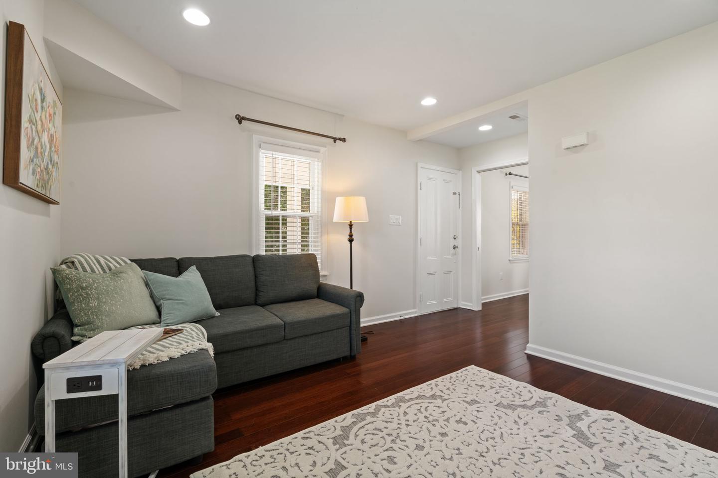 13881 WALNEY PARK DR, CHANTILLY, Virginia 20151, 3 Bedrooms Bedrooms, ,2 BathroomsBathrooms,Residential,For sale,13881 WALNEY PARK DR,VAFX2230168 MLS # VAFX2230168