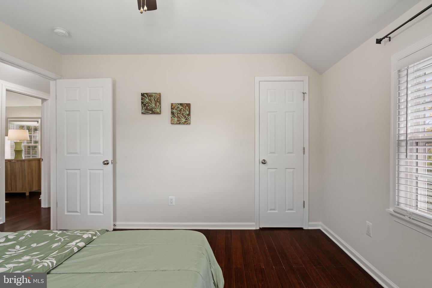 13881 WALNEY PARK DR, CHANTILLY, Virginia 20151, 3 Bedrooms Bedrooms, ,2 BathroomsBathrooms,Residential,For sale,13881 WALNEY PARK DR,VAFX2230168 MLS # VAFX2230168