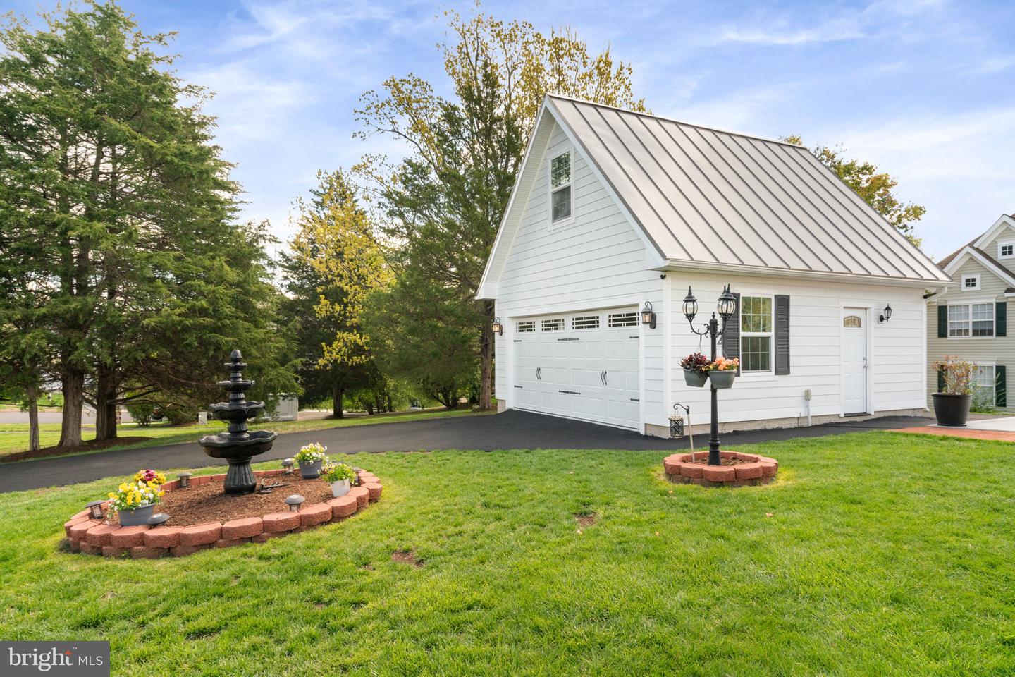 13881 WALNEY PARK DR, CHANTILLY, Virginia 20151, 3 Bedrooms Bedrooms, ,2 BathroomsBathrooms,Residential,For sale,13881 WALNEY PARK DR,VAFX2230168 MLS # VAFX2230168