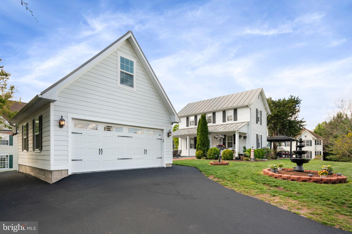 13881 WALNEY PARK DR, CHANTILLY, Virginia 20151, 3 Bedrooms Bedrooms, ,2 BathroomsBathrooms,Residential,For sale,13881 WALNEY PARK DR,VAFX2230168 MLS # VAFX2230168