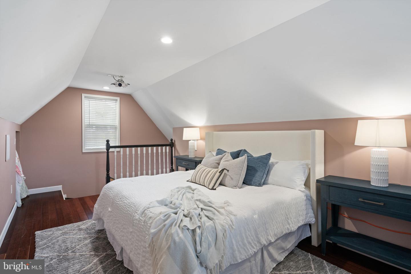 13881 WALNEY PARK DR, CHANTILLY, Virginia 20151, 3 Bedrooms Bedrooms, ,2 BathroomsBathrooms,Residential,For sale,13881 WALNEY PARK DR,VAFX2230168 MLS # VAFX2230168