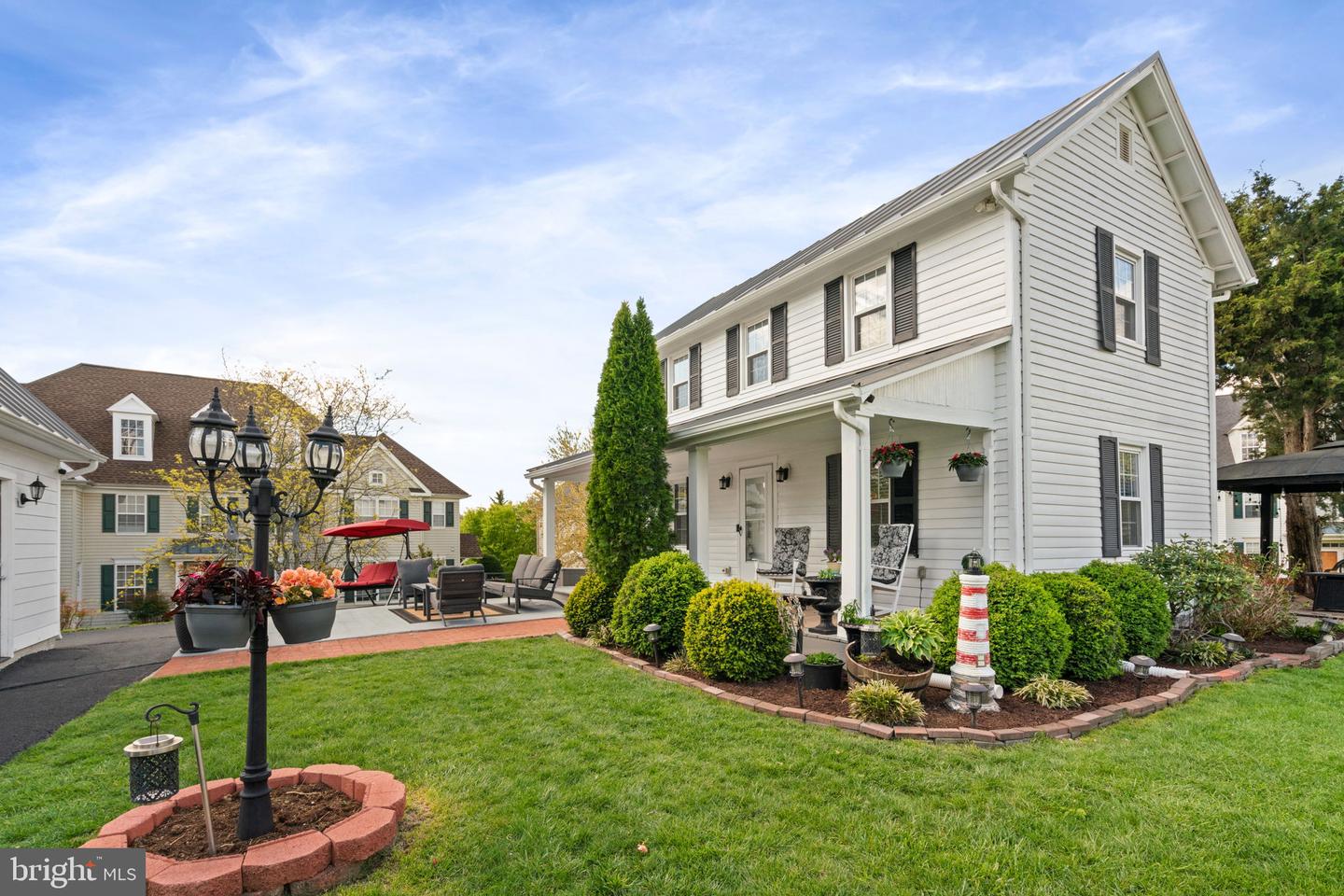 13881 WALNEY PARK DR, CHANTILLY, Virginia 20151, 3 Bedrooms Bedrooms, ,2 BathroomsBathrooms,Residential,For sale,13881 WALNEY PARK DR,VAFX2230168 MLS # VAFX2230168