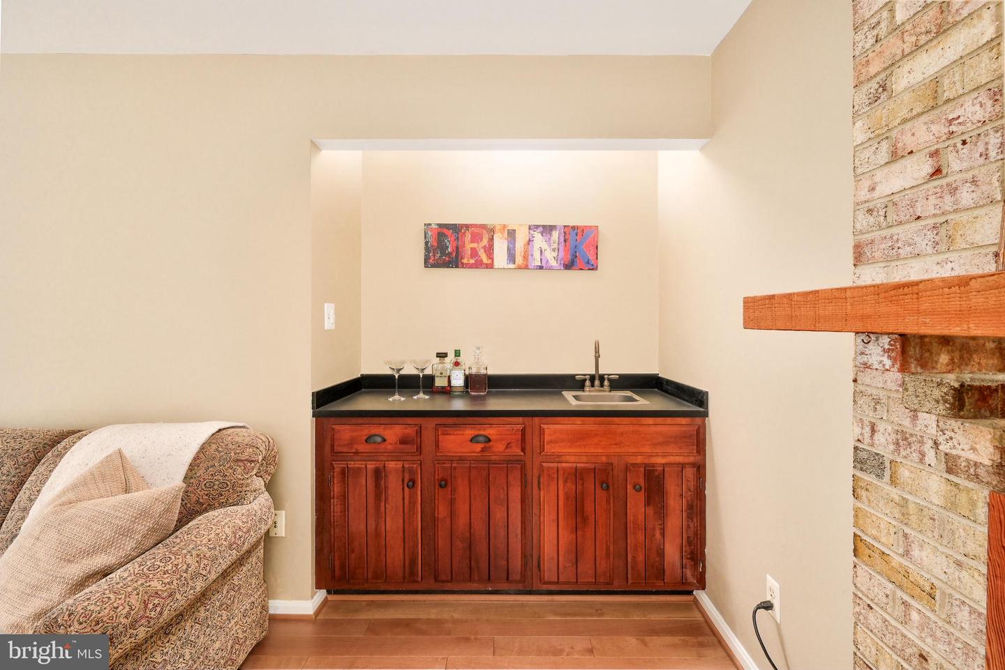 10702 DUNDAS OAK CT, BURKE, Virginia 22015, 4 Bedrooms Bedrooms, ,3 BathroomsBathrooms,Residential,For sale,10702 DUNDAS OAK CT,VAFX2229888 MLS # VAFX2229888