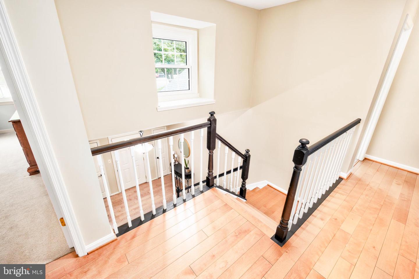 10702 DUNDAS OAK CT, BURKE, Virginia 22015, 4 Bedrooms Bedrooms, ,3 BathroomsBathrooms,Residential,For sale,10702 DUNDAS OAK CT,VAFX2229888 MLS # VAFX2229888