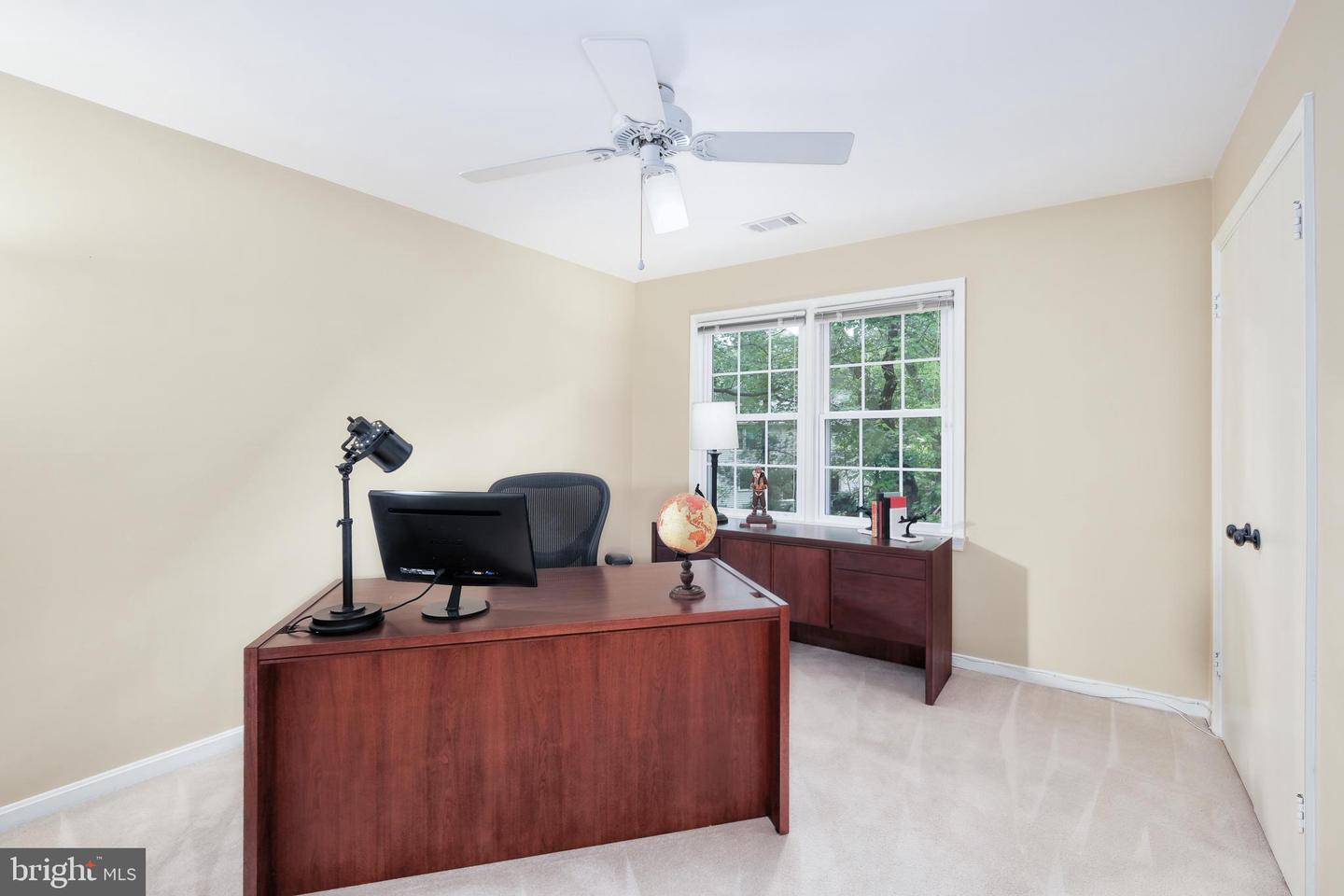 10702 DUNDAS OAK CT, BURKE, Virginia 22015, 4 Bedrooms Bedrooms, ,3 BathroomsBathrooms,Residential,For sale,10702 DUNDAS OAK CT,VAFX2229888 MLS # VAFX2229888