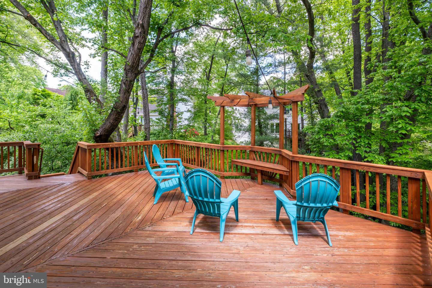 10702 DUNDAS OAK CT, BURKE, Virginia 22015, 4 Bedrooms Bedrooms, ,3 BathroomsBathrooms,Residential,For sale,10702 DUNDAS OAK CT,VAFX2229888 MLS # VAFX2229888