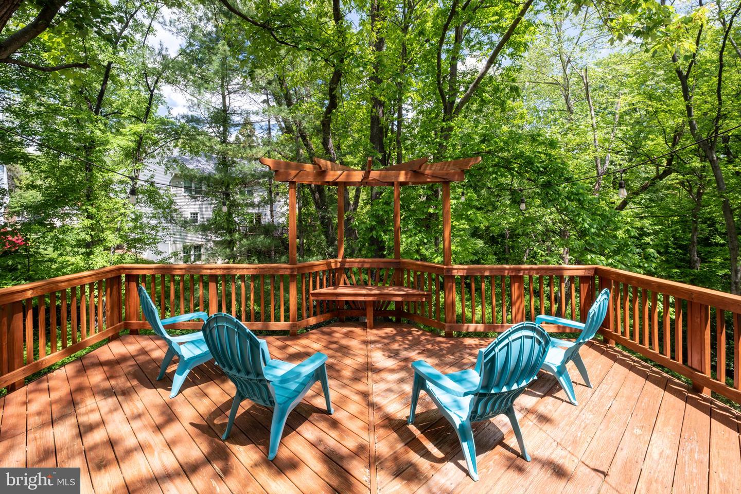 10702 DUNDAS OAK CT, BURKE, Virginia 22015, 4 Bedrooms Bedrooms, ,3 BathroomsBathrooms,Residential,For sale,10702 DUNDAS OAK CT,VAFX2229888 MLS # VAFX2229888