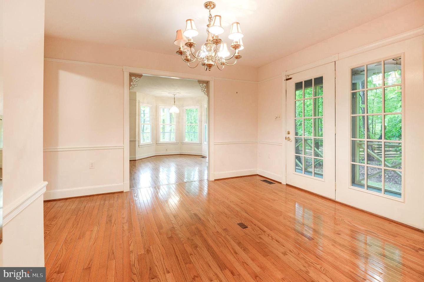 6814 BRADDOCK RD, ANNANDALE, Virginia 22003, 3 Bedrooms Bedrooms, ,3 BathroomsBathrooms,Residential,For sale,6814 BRADDOCK RD,VAFX2229952 MLS # VAFX2229952