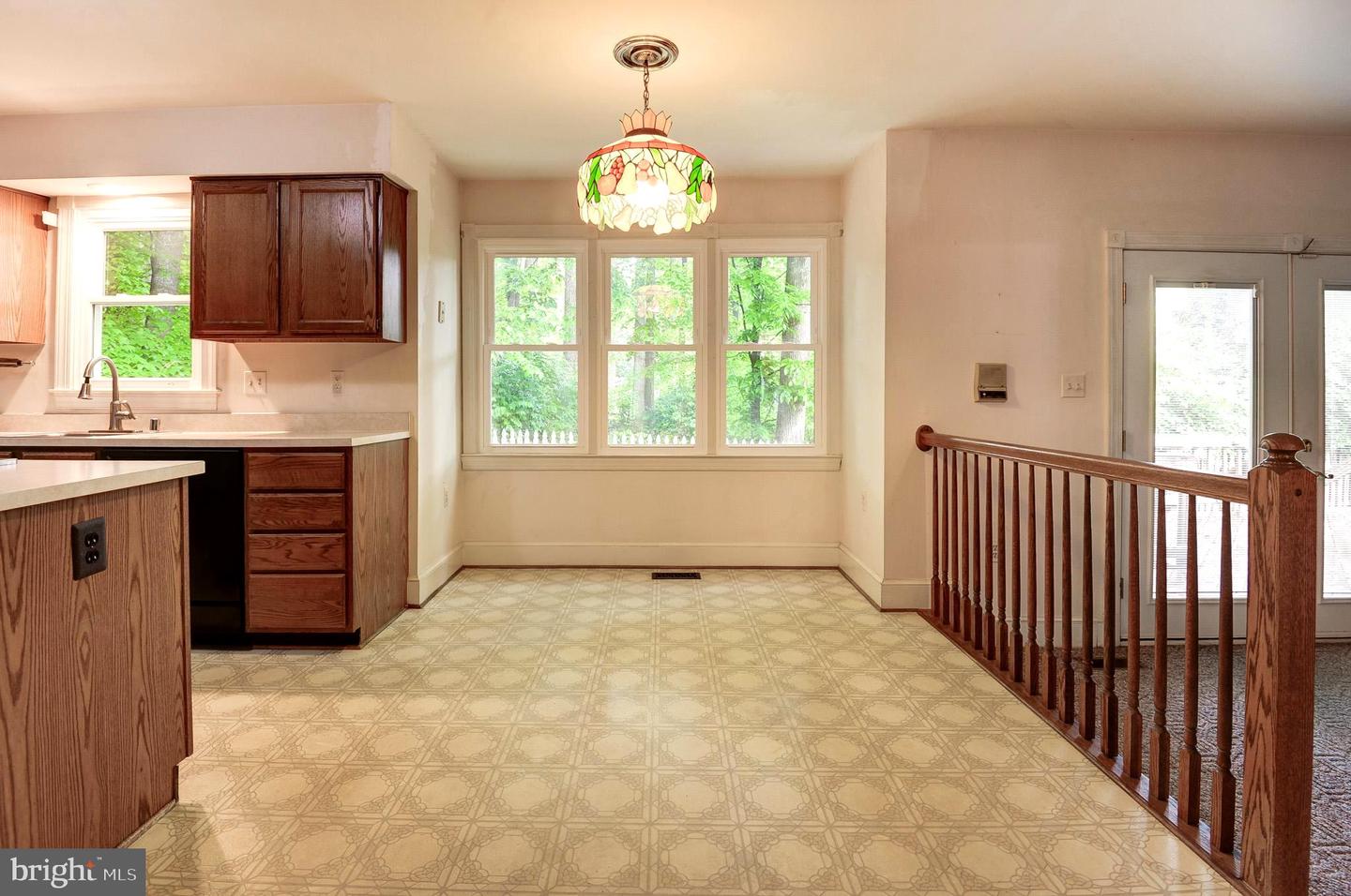 6814 BRADDOCK RD, ANNANDALE, Virginia 22003, 3 Bedrooms Bedrooms, ,3 BathroomsBathrooms,Residential,For sale,6814 BRADDOCK RD,VAFX2229952 MLS # VAFX2229952