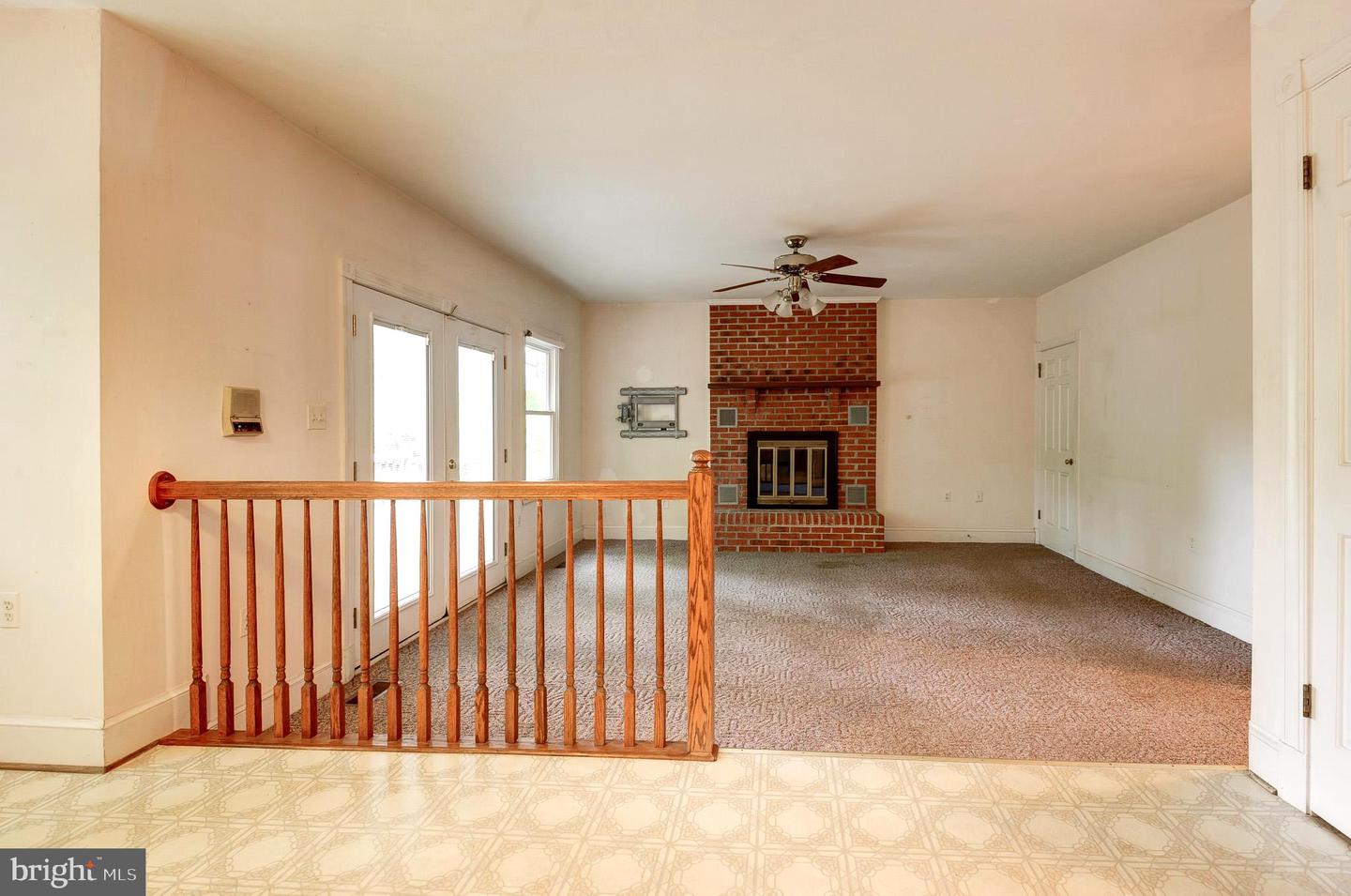 6814 BRADDOCK RD, ANNANDALE, Virginia 22003, 3 Bedrooms Bedrooms, ,3 BathroomsBathrooms,Residential,For sale,6814 BRADDOCK RD,VAFX2229952 MLS # VAFX2229952