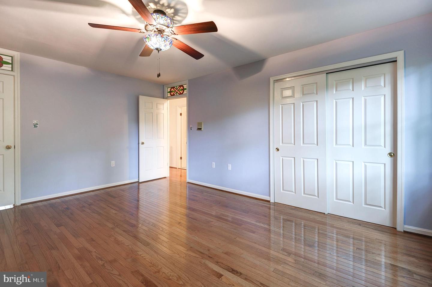 6814 BRADDOCK RD, ANNANDALE, Virginia 22003, 3 Bedrooms Bedrooms, ,3 BathroomsBathrooms,Residential,For sale,6814 BRADDOCK RD,VAFX2229952 MLS # VAFX2229952