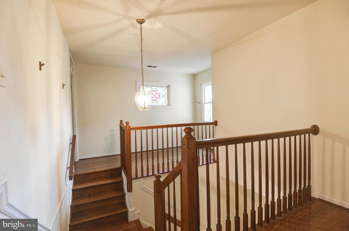 6814 BRADDOCK RD, ANNANDALE, Virginia 22003, 3 Bedrooms Bedrooms, ,3 BathroomsBathrooms,Residential,For sale,6814 BRADDOCK RD,VAFX2229952 MLS # VAFX2229952