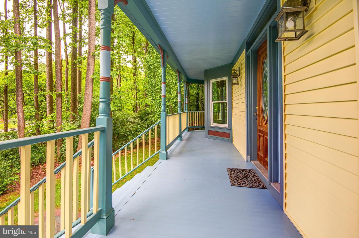 6814 BRADDOCK RD, ANNANDALE, Virginia 22003, 3 Bedrooms Bedrooms, ,3 BathroomsBathrooms,Residential,For sale,6814 BRADDOCK RD,VAFX2229952 MLS # VAFX2229952