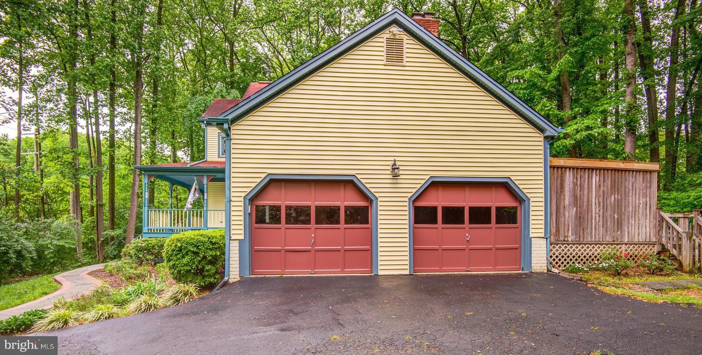 6814 BRADDOCK RD, ANNANDALE, Virginia 22003, 3 Bedrooms Bedrooms, ,3 BathroomsBathrooms,Residential,For sale,6814 BRADDOCK RD,VAFX2229952 MLS # VAFX2229952