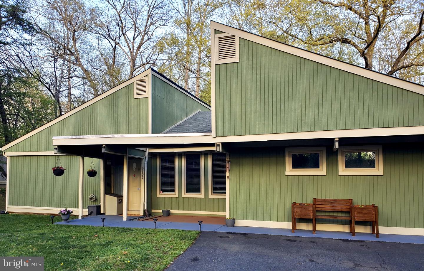 6266 OCCOQUAN FOREST DR, MANASSAS, Virginia 20112, 4 Bedrooms Bedrooms, ,2 BathroomsBathrooms,Residential,For sale,6266 OCCOQUAN FOREST DR,VAPW2090806 MLS # VAPW2090806