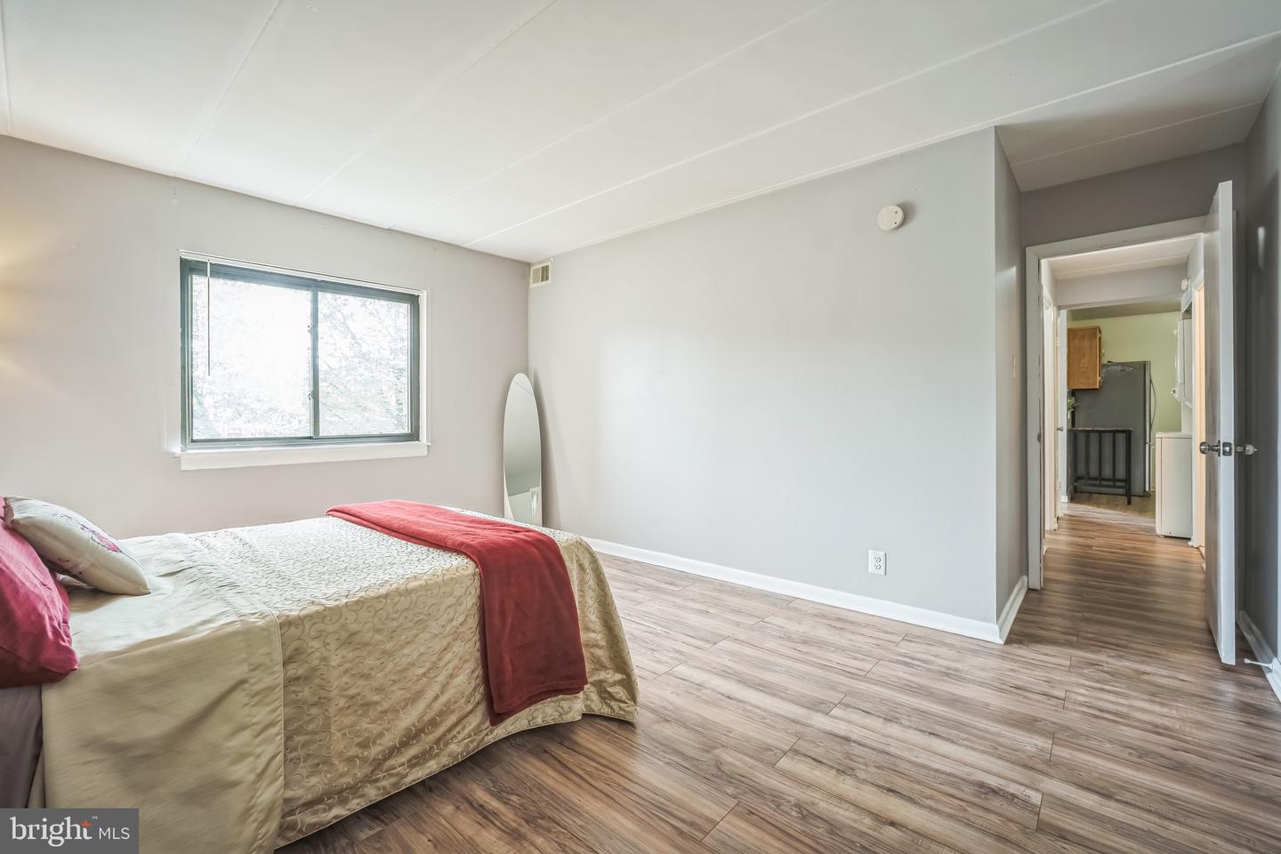 6220 EDSALL RD #302, ALEXANDRIA, Virginia 22312, 2 Bedrooms Bedrooms, ,2 BathroomsBathrooms,Residential,For sale,6220 EDSALL RD #302,VAAX2043446 MLS # VAAX2043446