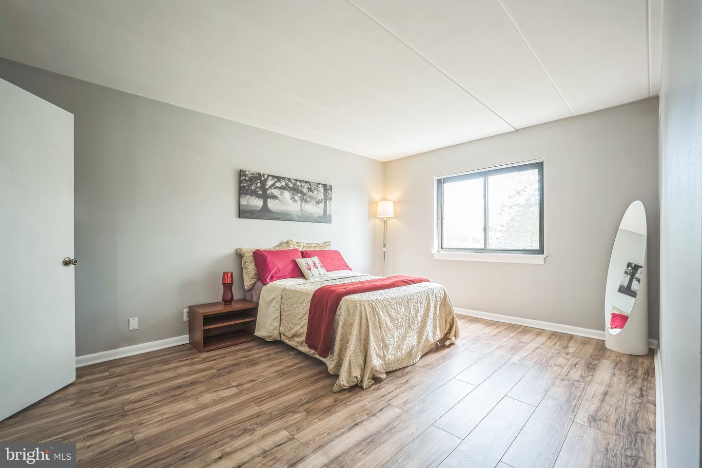 6220 EDSALL RD #302, ALEXANDRIA, Virginia 22312, 2 Bedrooms Bedrooms, ,2 BathroomsBathrooms,Residential,For sale,6220 EDSALL RD #302,VAAX2043446 MLS # VAAX2043446
