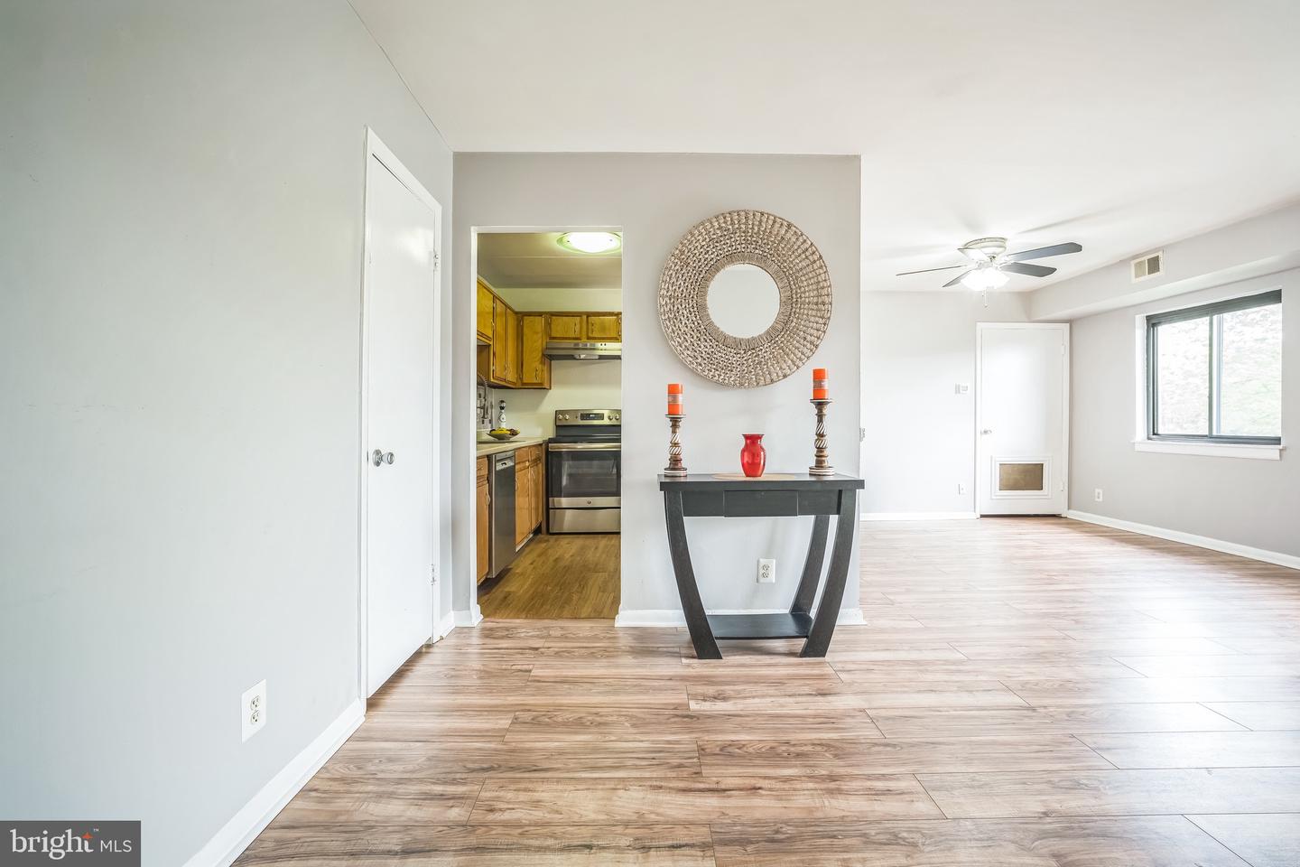 6220 EDSALL RD #302, ALEXANDRIA, Virginia 22312, 2 Bedrooms Bedrooms, ,2 BathroomsBathrooms,Residential,For sale,6220 EDSALL RD #302,VAAX2043446 MLS # VAAX2043446