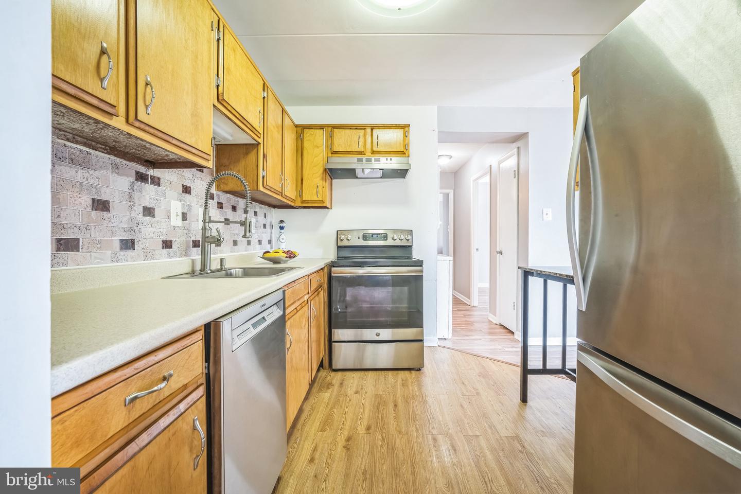 6220 EDSALL RD #302, ALEXANDRIA, Virginia 22312, 2 Bedrooms Bedrooms, ,2 BathroomsBathrooms,Residential,For sale,6220 EDSALL RD #302,VAAX2043446 MLS # VAAX2043446