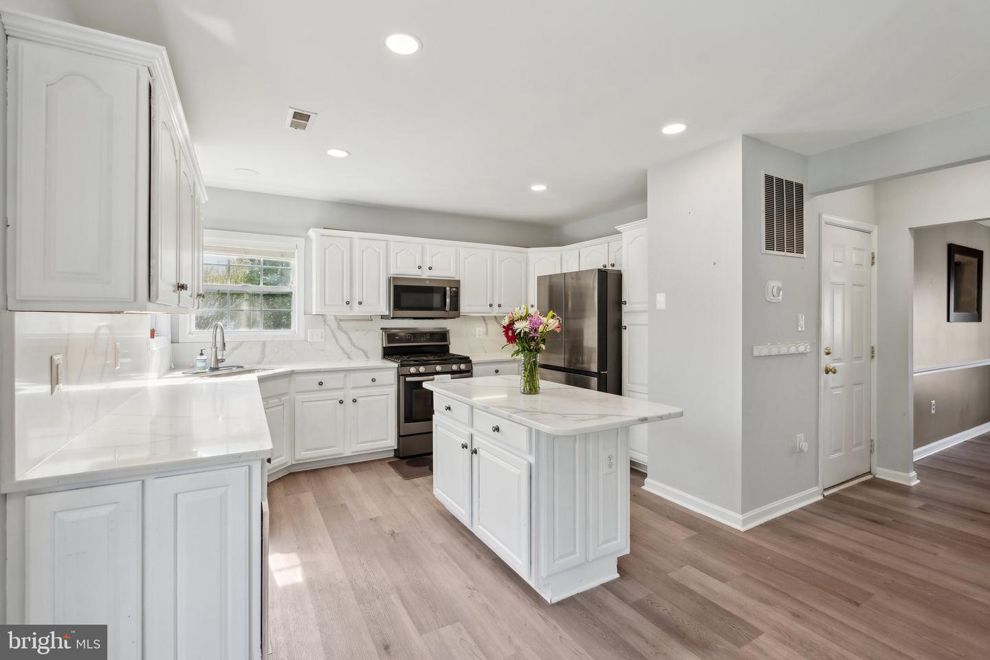 13860 BRIDLEWOOD DR, GAINESVILLE, Virginia 20155, 4 Bedrooms Bedrooms, ,3 BathroomsBathrooms,Residential,For sale,13860 BRIDLEWOOD DR,VAPW2090866 MLS # VAPW2090866