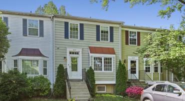 9857 OAKDALE WOODS CT, VIENNA, Virginia 22181, 3 Bedrooms Bedrooms, ,3 BathroomsBathrooms,Residential,For sale,9857 OAKDALE WOODS CT,VAFX2231272 MLS # VAFX2231272