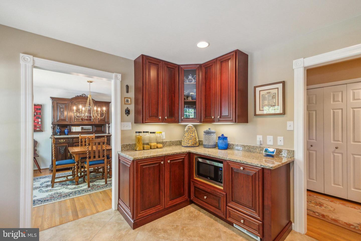 6919 GILLINGS RD, SPRINGFIELD, Virginia 22152, 4 Bedrooms Bedrooms, ,3 BathroomsBathrooms,Residential,For sale,6919 GILLINGS RD,VAFX2231972 MLS # VAFX2231972