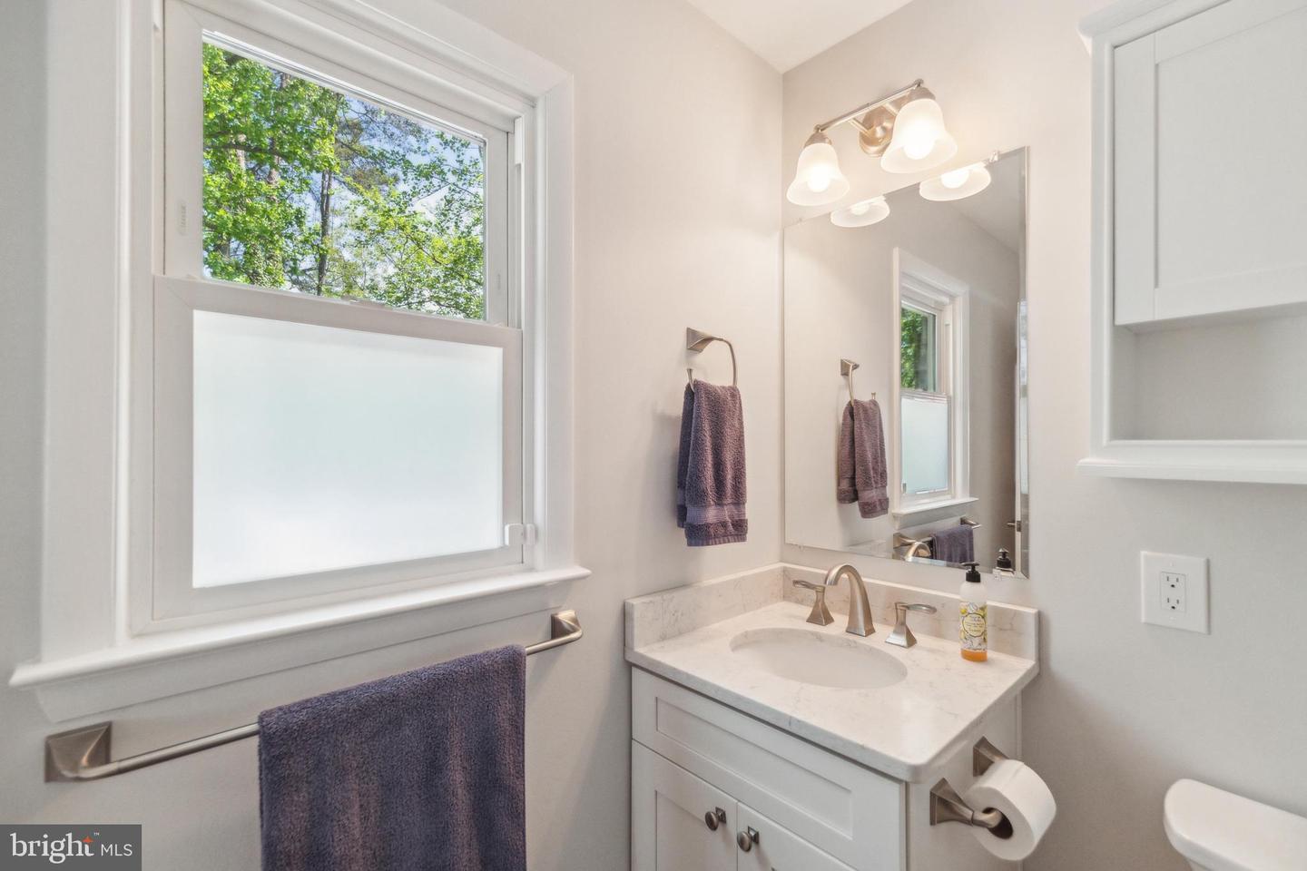 6919 GILLINGS RD, SPRINGFIELD, Virginia 22152, 4 Bedrooms Bedrooms, ,3 BathroomsBathrooms,Residential,For sale,6919 GILLINGS RD,VAFX2231972 MLS # VAFX2231972