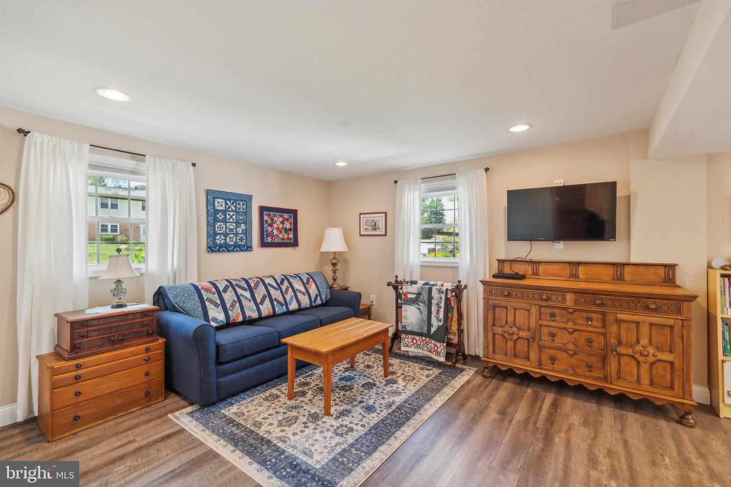 6919 GILLINGS RD, SPRINGFIELD, Virginia 22152, 4 Bedrooms Bedrooms, ,3 BathroomsBathrooms,Residential,For sale,6919 GILLINGS RD,VAFX2231972 MLS # VAFX2231972