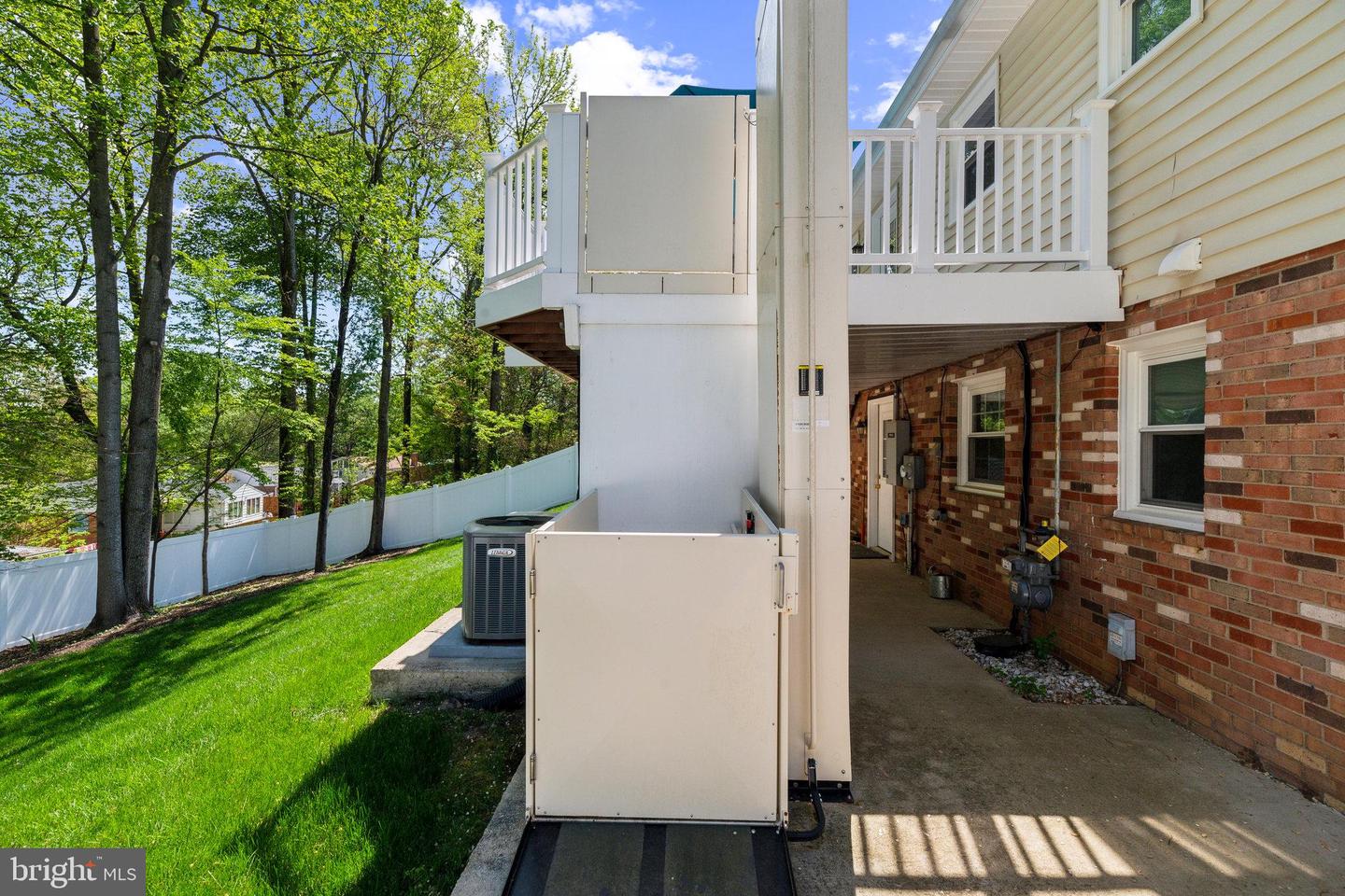 6919 GILLINGS RD, SPRINGFIELD, Virginia 22152, 4 Bedrooms Bedrooms, ,3 BathroomsBathrooms,Residential,For sale,6919 GILLINGS RD,VAFX2231972 MLS # VAFX2231972