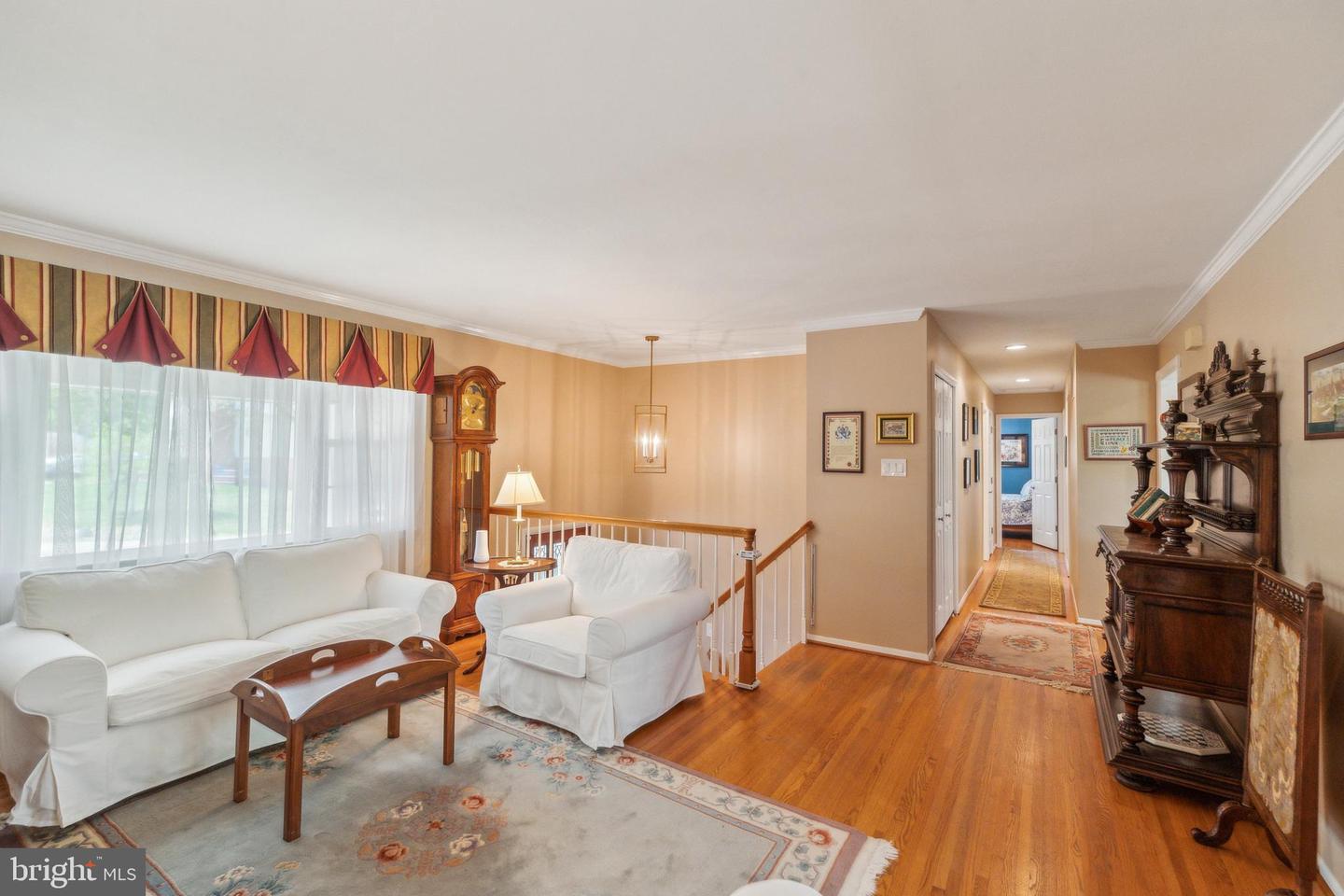 6919 GILLINGS RD, SPRINGFIELD, Virginia 22152, 4 Bedrooms Bedrooms, ,3 BathroomsBathrooms,Residential,For sale,6919 GILLINGS RD,VAFX2231972 MLS # VAFX2231972