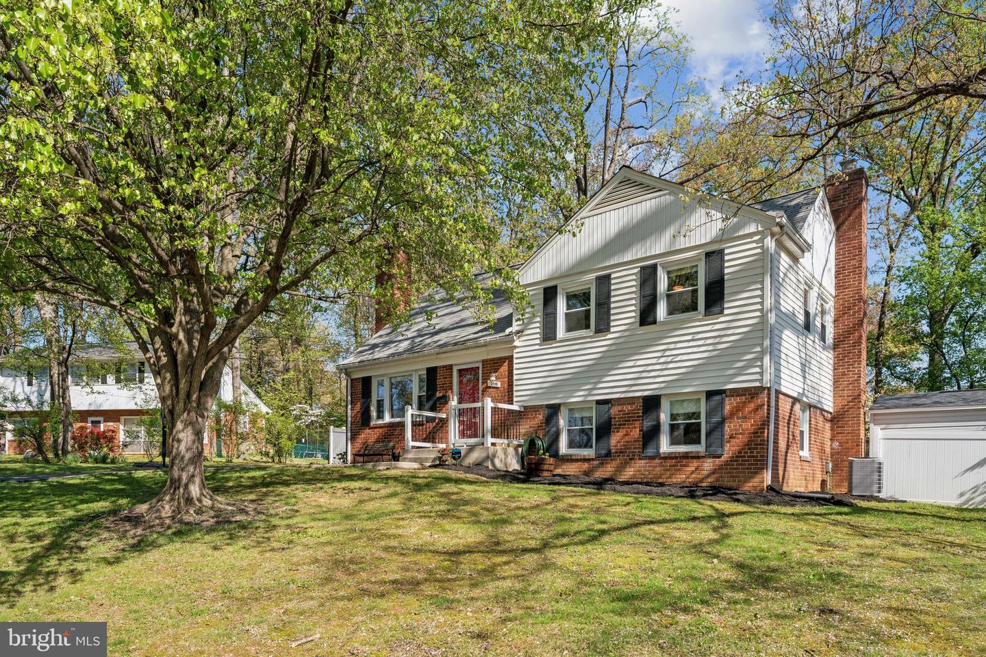7919 ROSWELL DR, FALLS CHURCH, Virginia 22043, 3 Bedrooms Bedrooms, ,2 BathroomsBathrooms,Residential,For sale,7919 ROSWELL DR,VAFX2232006 MLS # VAFX2232006