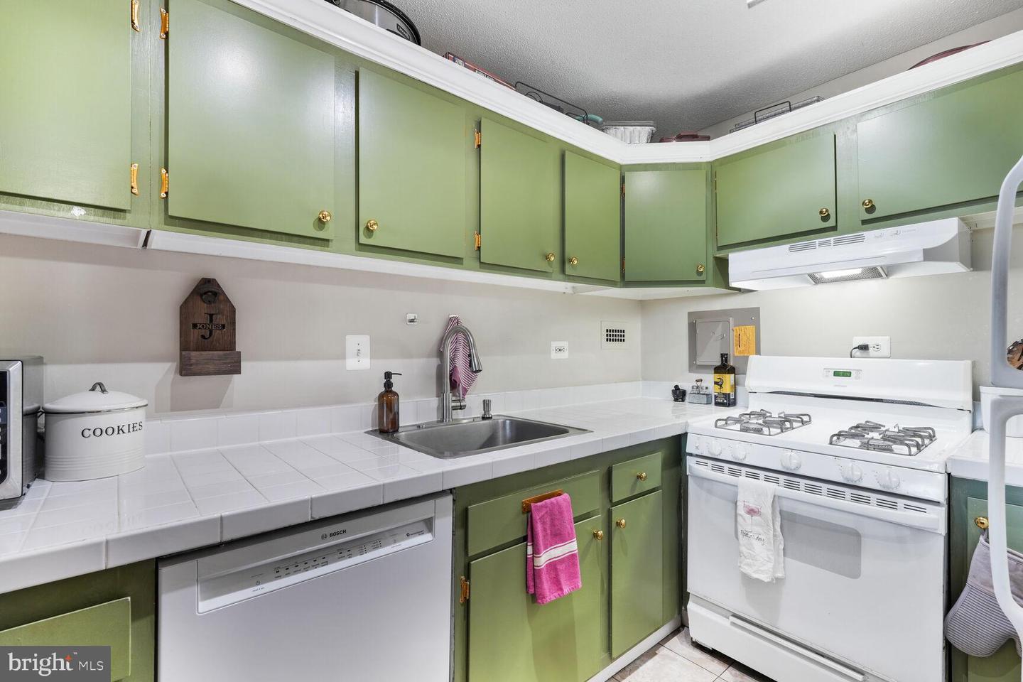 2030 N ADAMS ST #1004, ARLINGTON, Virginia 22201, 1 Bedroom Bedrooms, ,1 BathroomBathrooms,Residential,For sale,2030 N ADAMS ST #1004,VAAR2055304 MLS # VAAR2055304