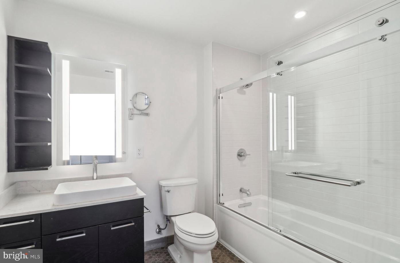 70 N ST SE #N811, WASHINGTON, District Of Columbia 20003, 1 Bedroom Bedrooms, ,1 BathroomBathrooms,Residential,For sale,70 N ST SE #N811,DCDC2193804 MLS # DCDC2193804