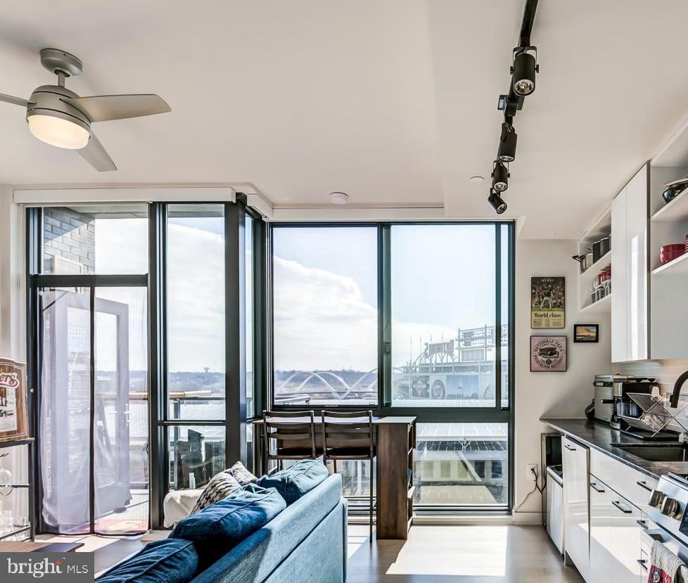 70 N ST SE #N811, WASHINGTON, District Of Columbia 20003, 1 Bedroom Bedrooms, ,1 BathroomBathrooms,Residential,For sale,70 N ST SE #N811,DCDC2193804 MLS # DCDC2193804