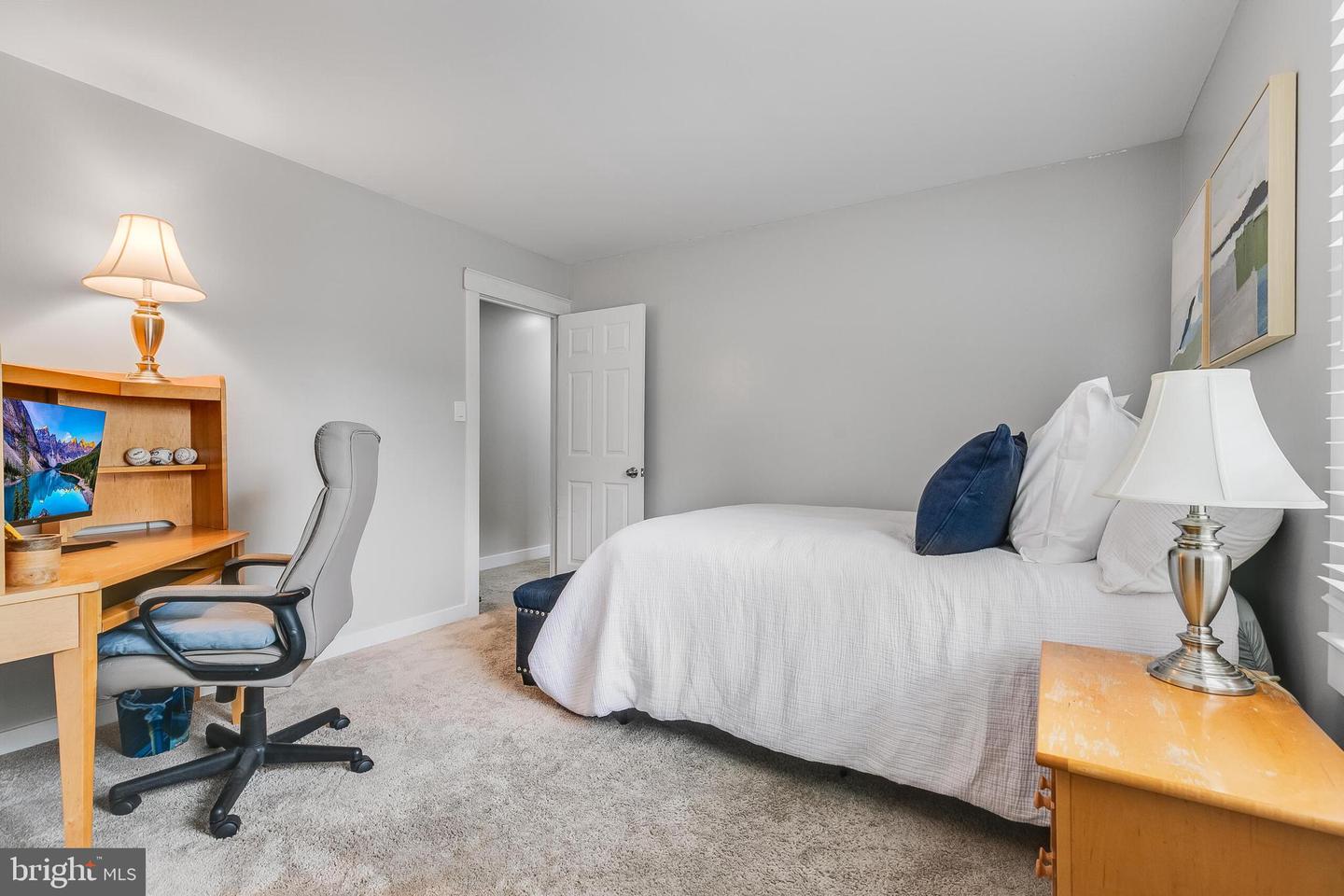 5514 SHOOTERS HILL LN, FAIRFAX, Virginia 22032, 4 Bedrooms Bedrooms, ,3 BathroomsBathrooms,Residential,For sale,5514 SHOOTERS HILL LN,VAFX2230942 MLS # VAFX2230942